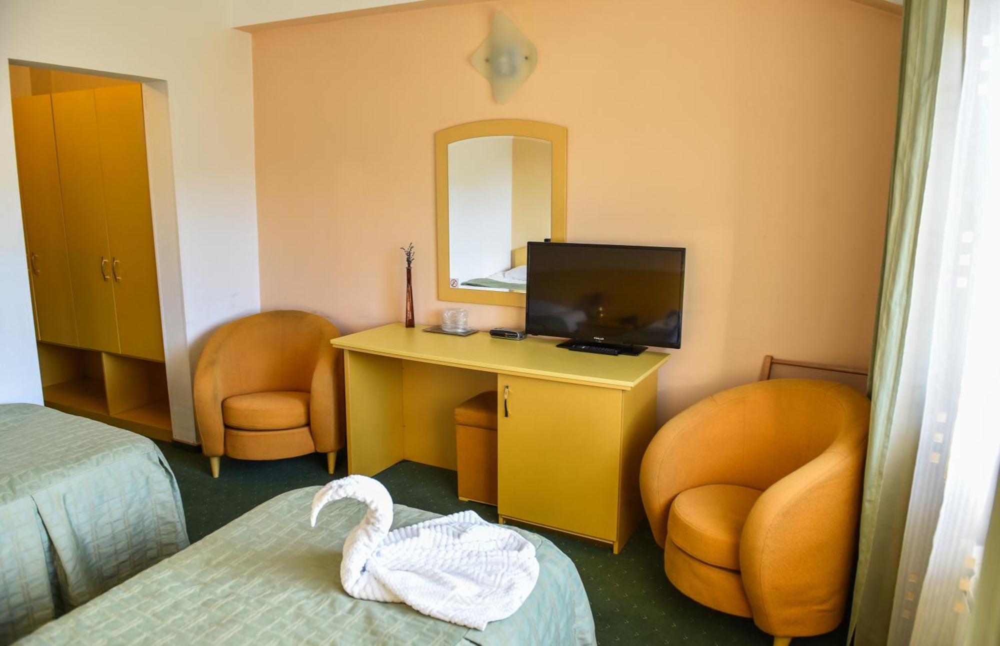 Eurohotel Nagybánya Kültér fotó