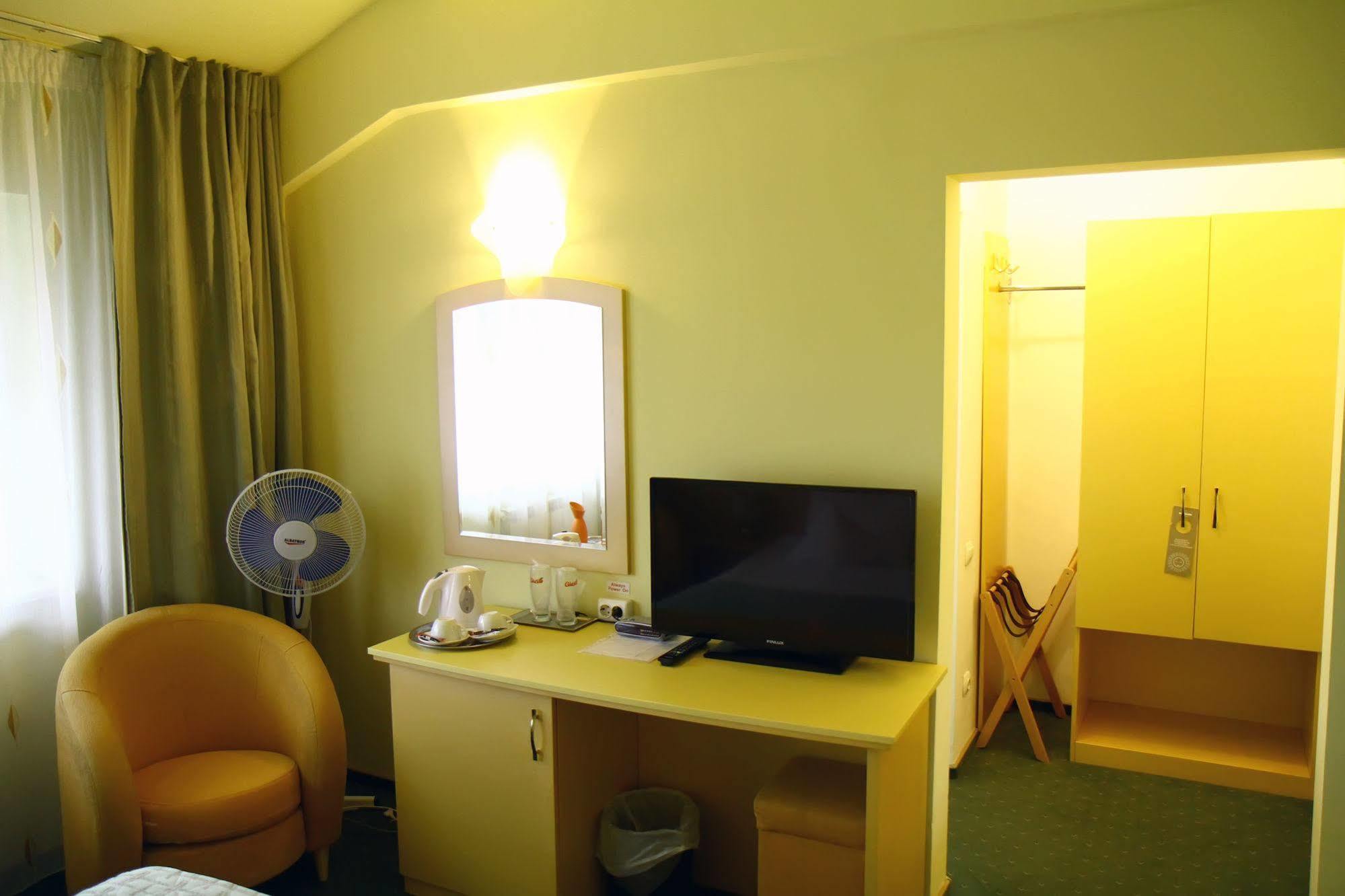 Eurohotel Nagybánya Kültér fotó