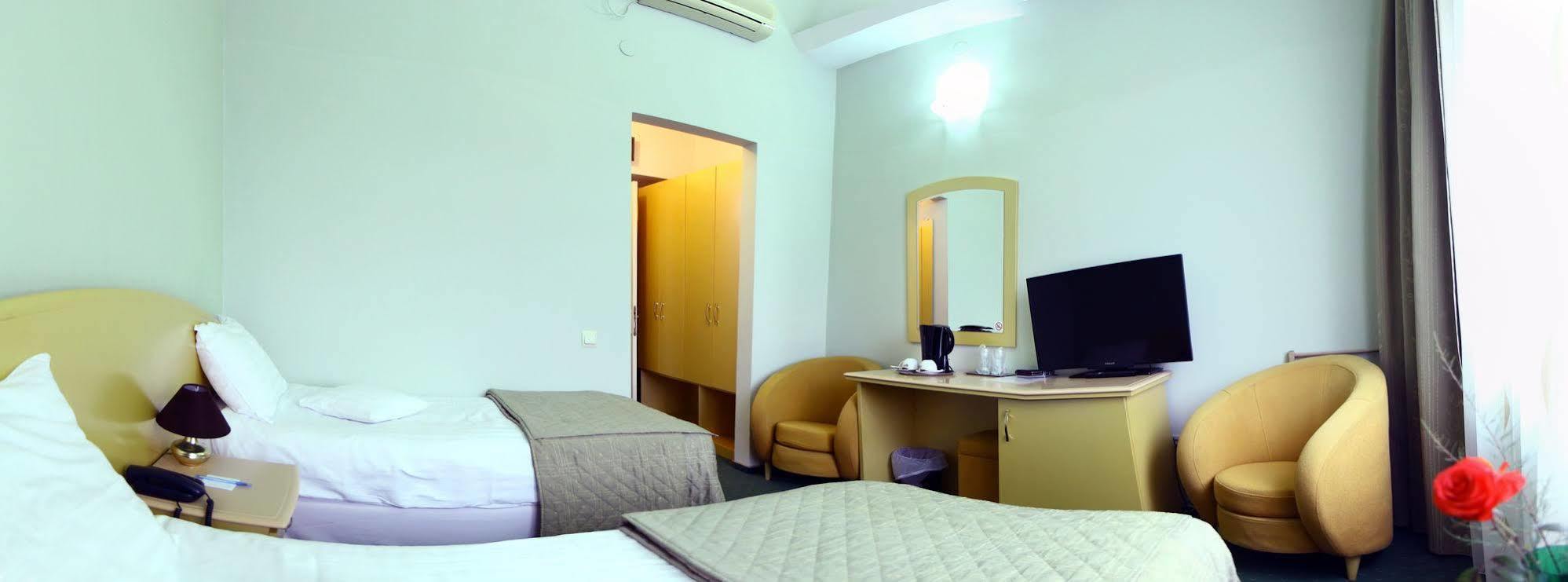 Eurohotel Nagybánya Kültér fotó